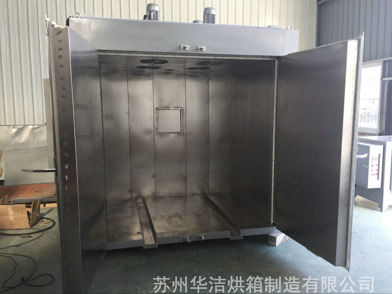 防爆烘箱如何避免隱患產(chǎn)生？